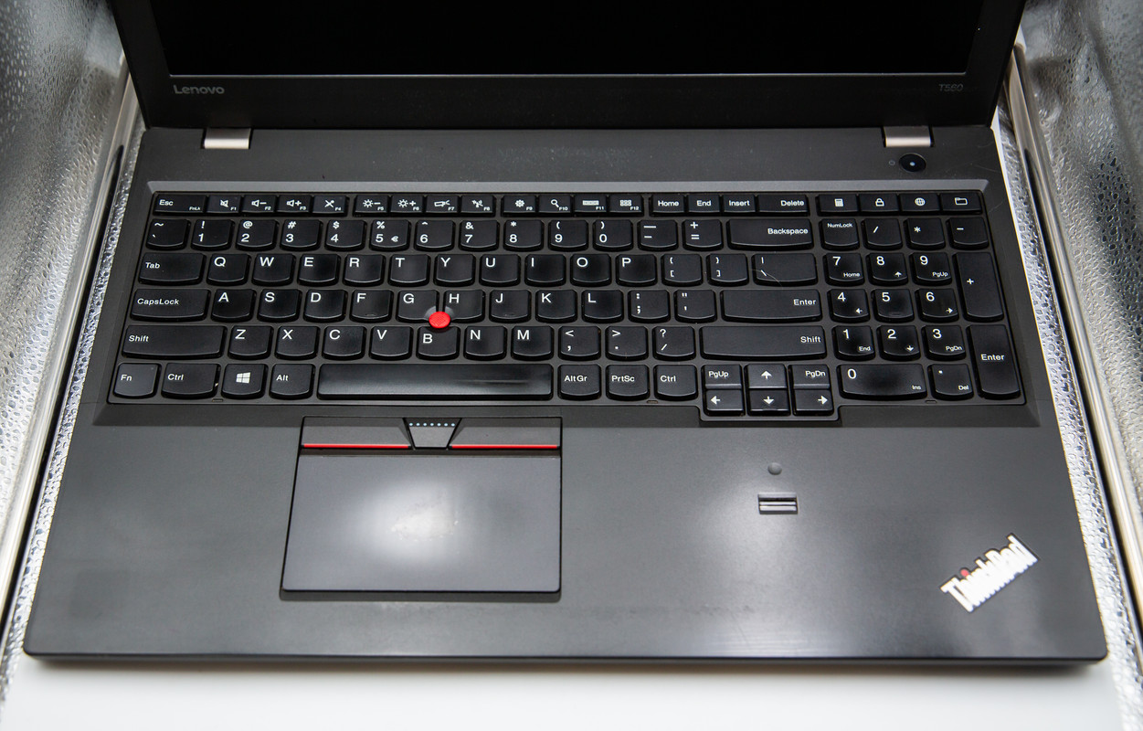 Lenovo ThinkPad T560 i5 6th Gen 15.6" Laptop (Refurbished) - Image 3